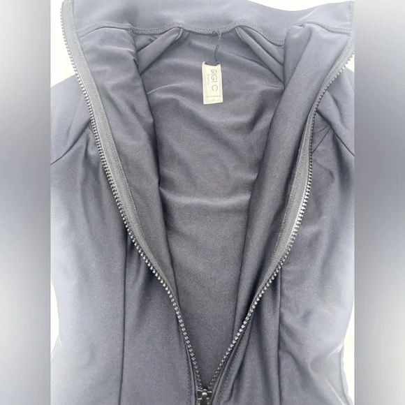 NWOT GIGI C Surf Bathing Suit One-Piece Swimsuit with Front Zip Black S - Picture 10 of 12